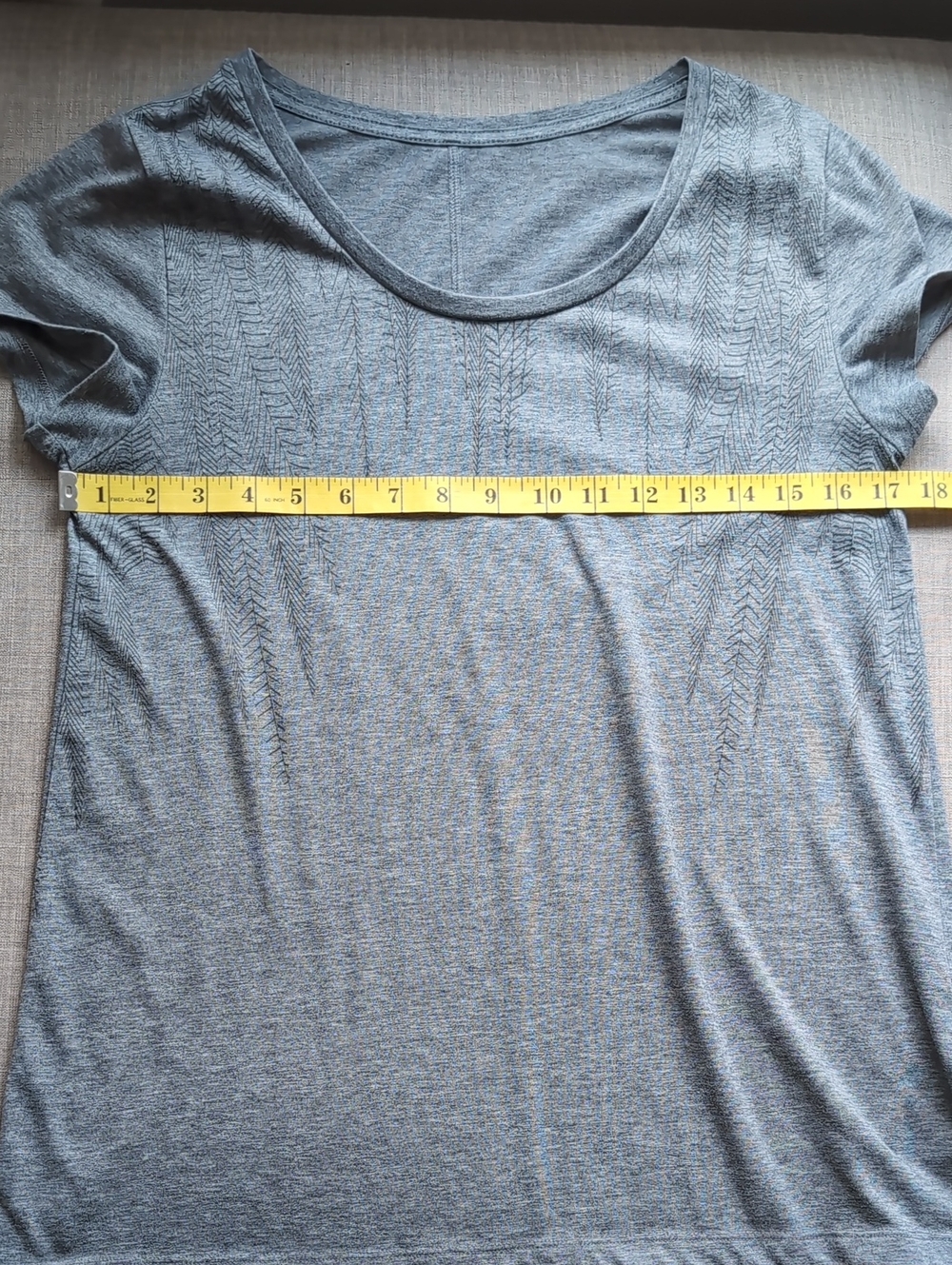 Everyday Scoop Neck Short Sleeve Top in Charcoal Grey - Picture 4 of 5